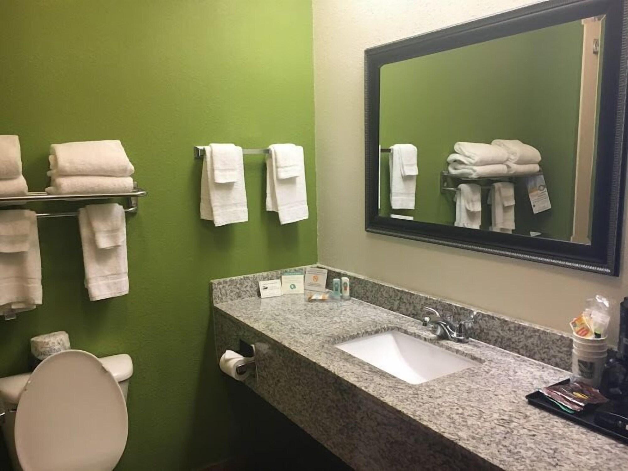 Quality Inn & Suites Airport Austin Dış mekan fotoğraf