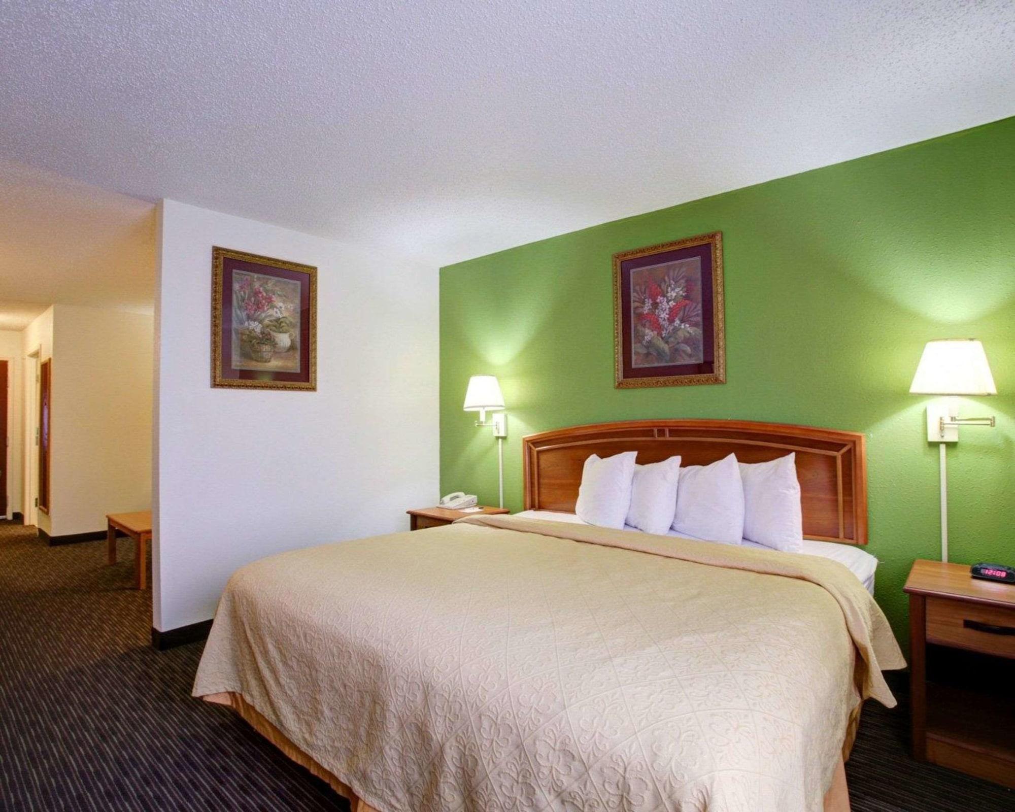 Quality Inn & Suites Airport Austin Dış mekan fotoğraf