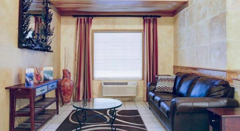 Quality Inn & Suites Airport Austin Dış mekan fotoğraf