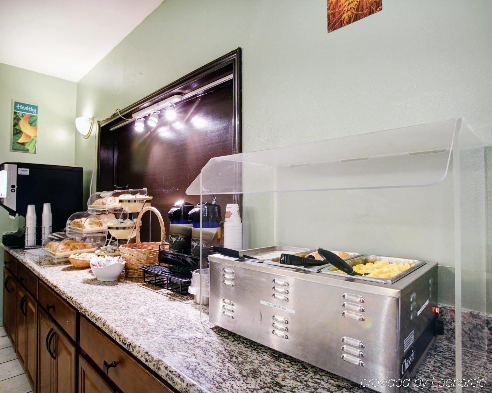 Quality Inn & Suites Airport Austin Dış mekan fotoğraf