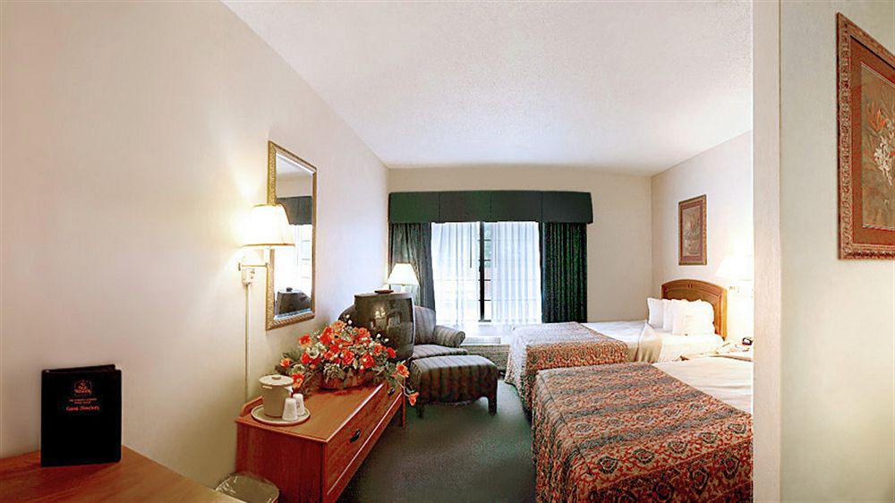 Quality Inn & Suites Airport Austin Dış mekan fotoğraf